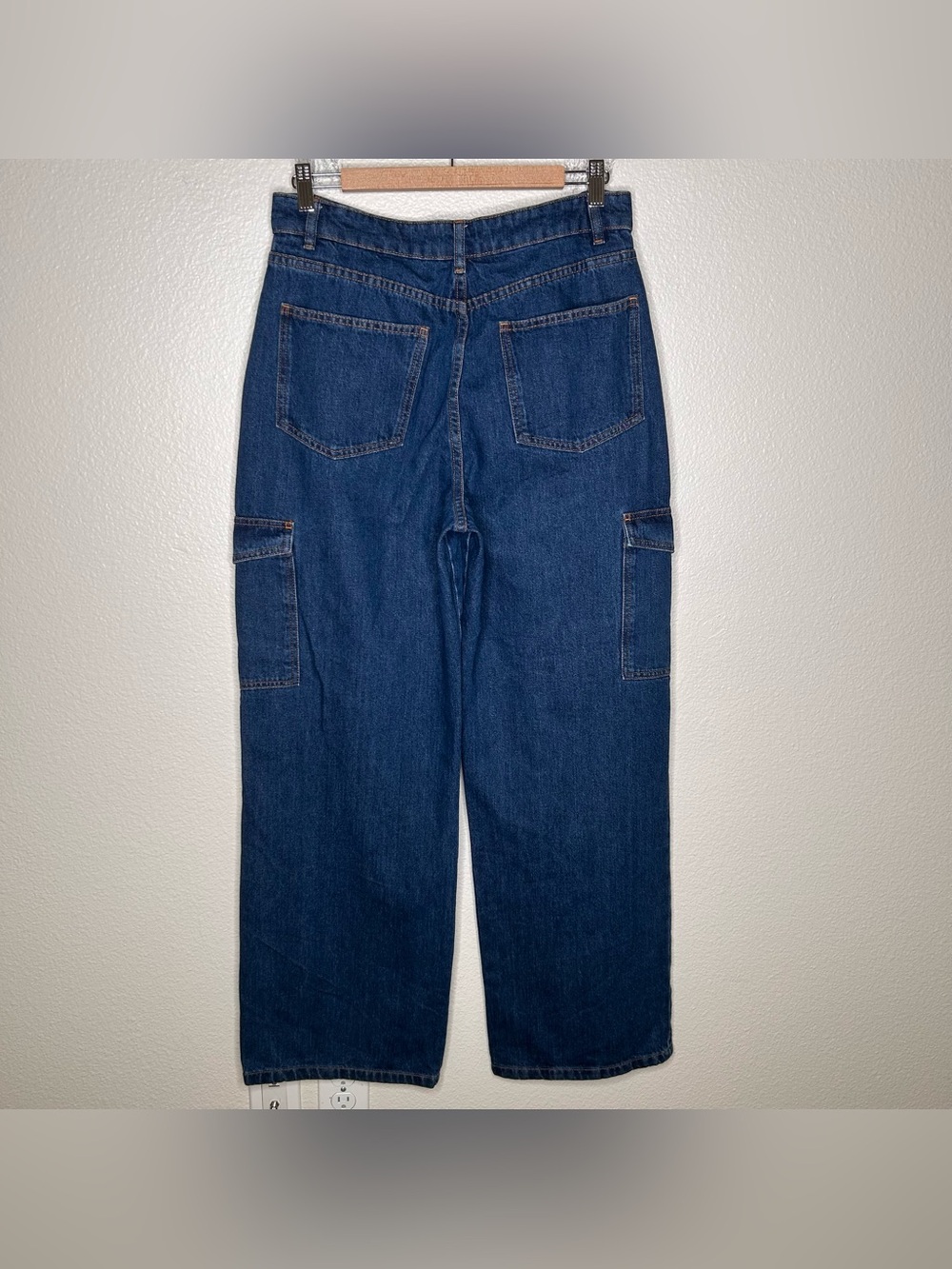 Sezane Flint Straight-Leg Trousers - Picture 11 of 16